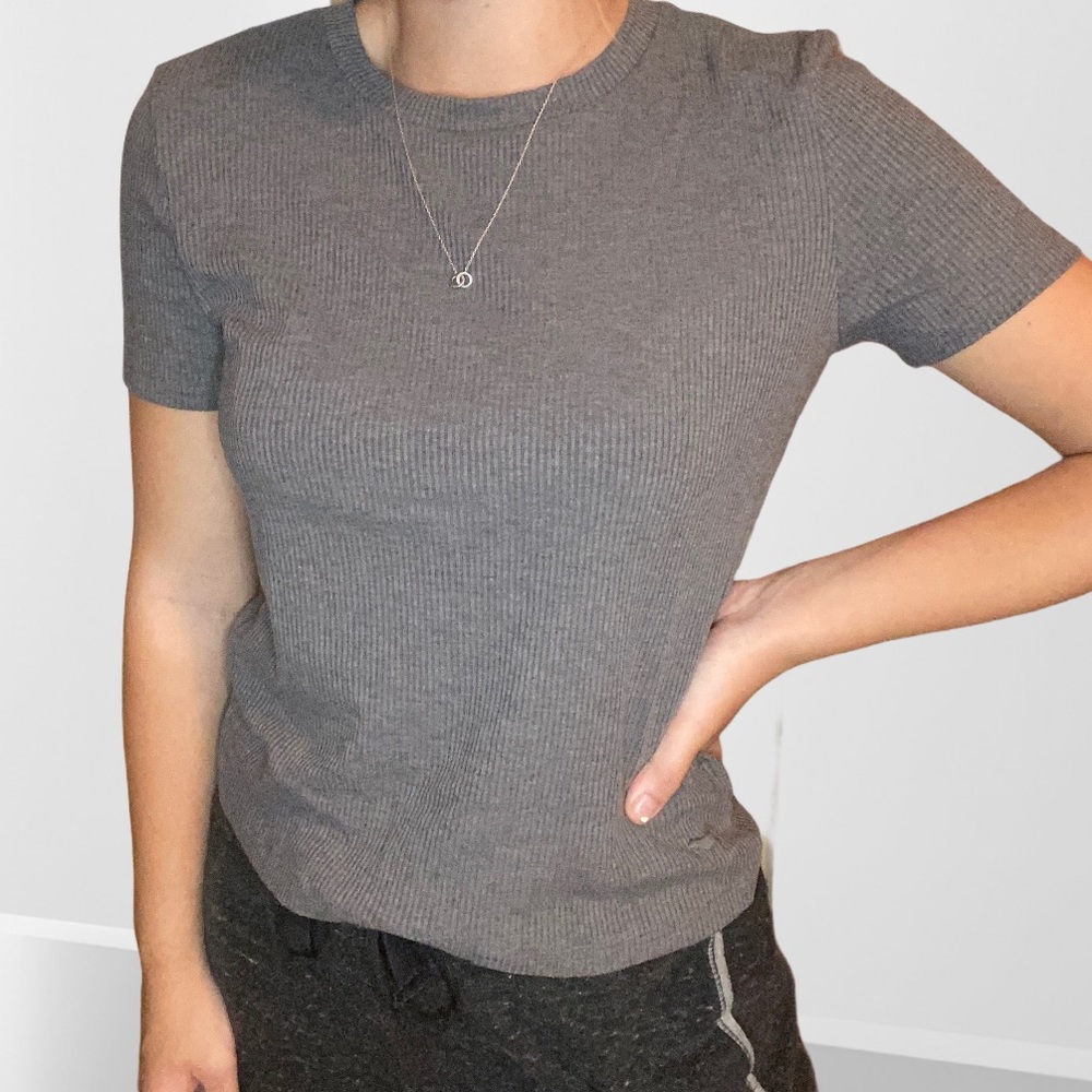PINK Crop Top ✨ 4/$20